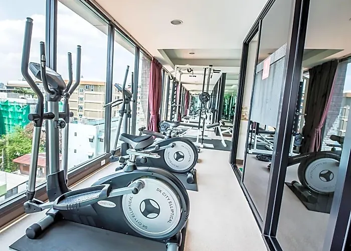 Отель Grandprapa Place 3*