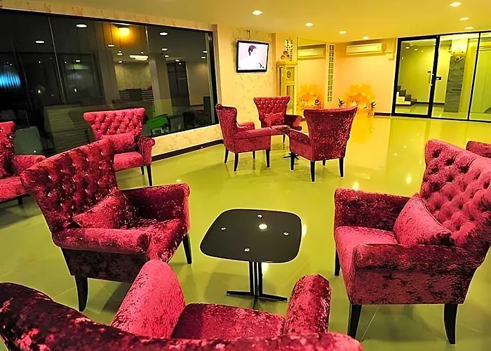 Grandprapa Place 3* Бангкок