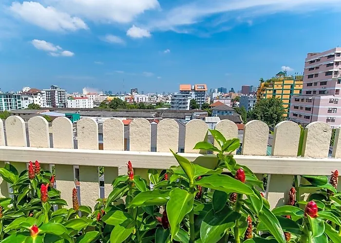 Grandprapa Place Отель 3*